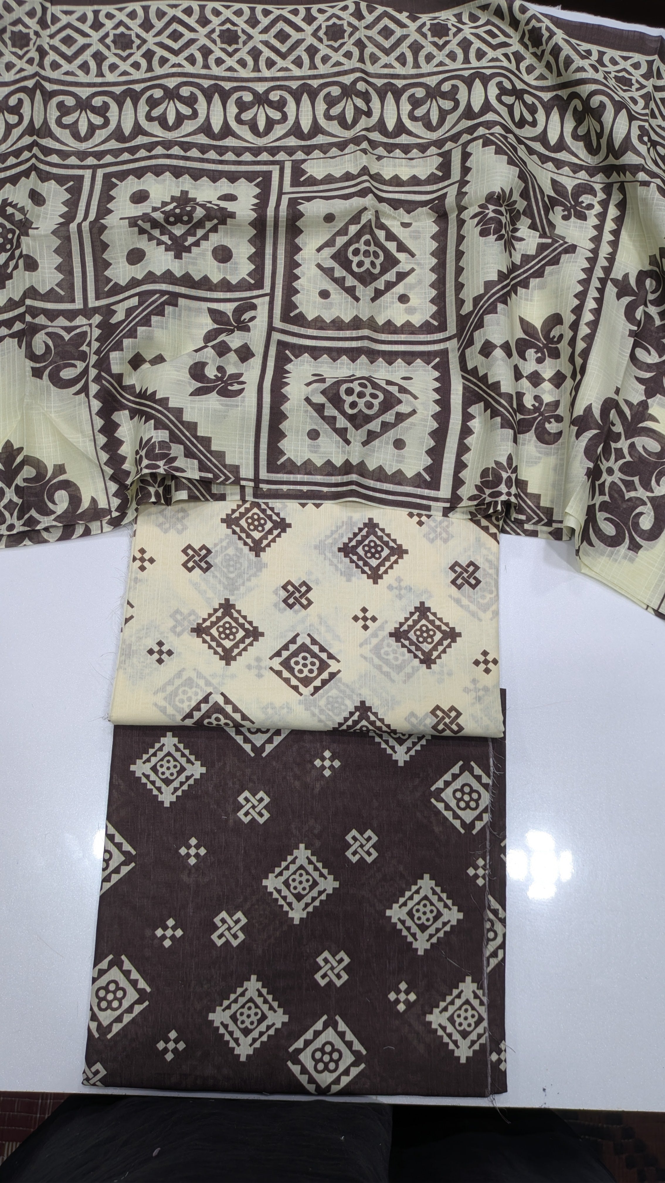 slub lawn printed  allover3pc