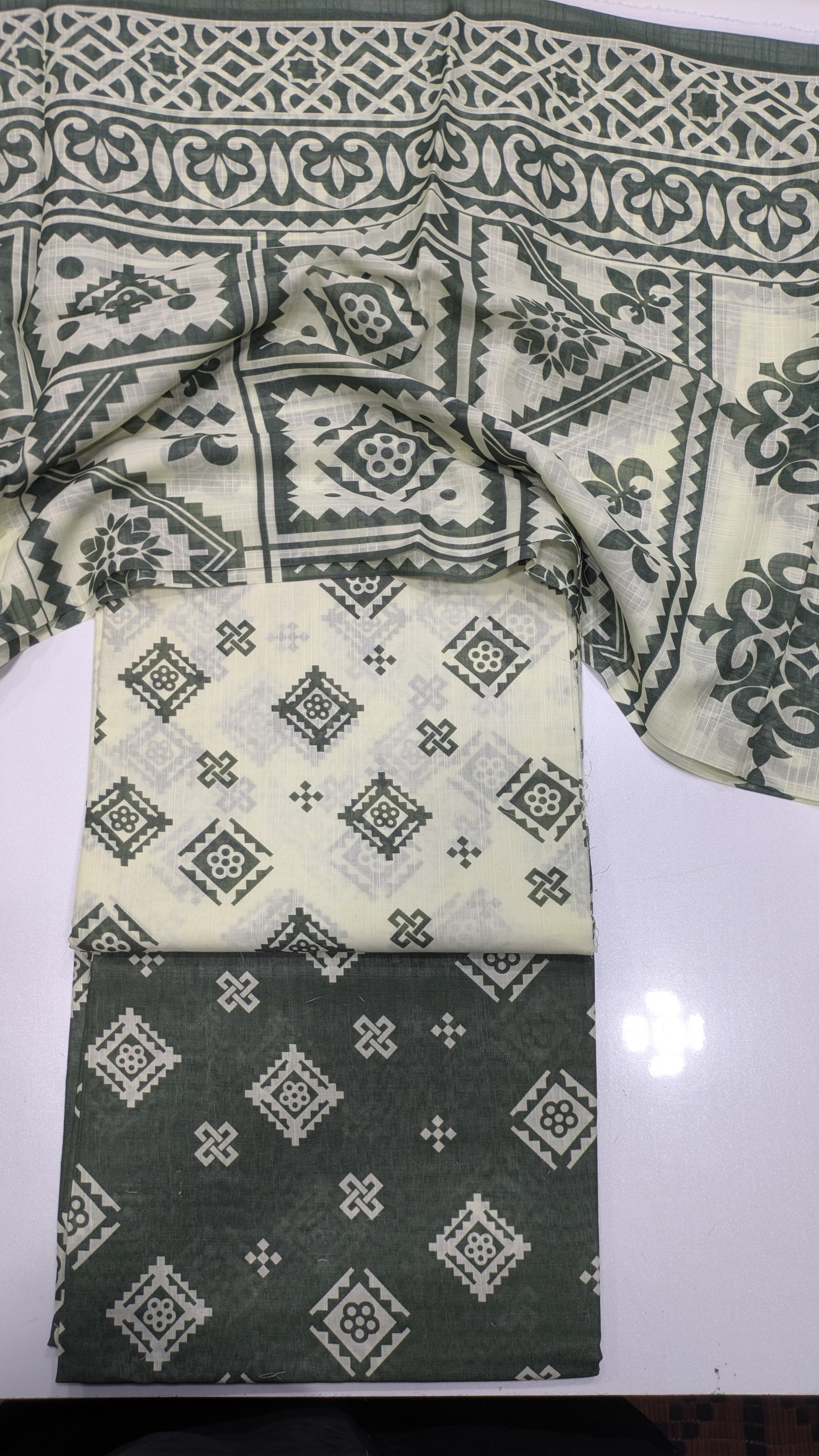 slub lawn printed 3pc